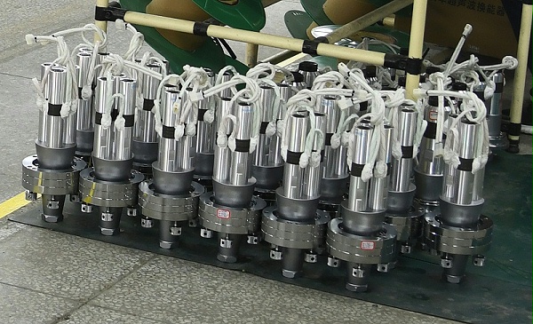 “超聲波換能器”-夾心式壓電換能器的結(jié)構