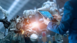 高效、穩(wěn)定、智能丨靈科激光塑料焊接機(jī)引領(lǐng)技術(shù)風(fēng)潮